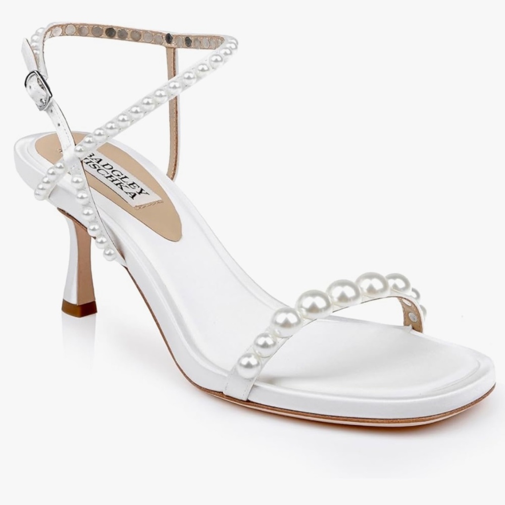 Badgley Mischka satin white heels